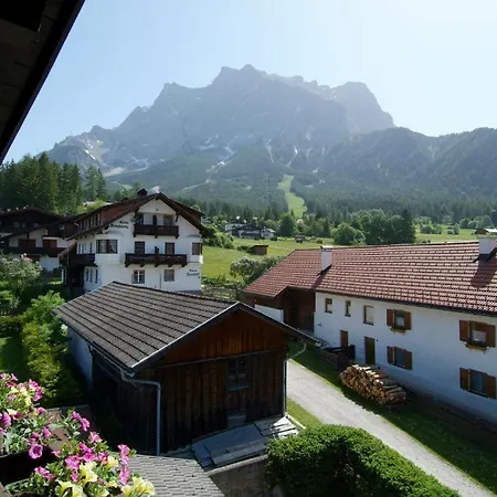 Haus Spielmann アパート *